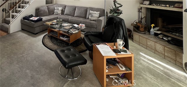 Detail Gallery Image 2 of 7 For 6323 Reseda Bld #5,  Tarzana,  CA 91335 - 2 Beds | 3 Baths
