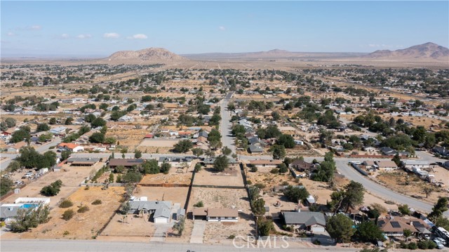 Detail Gallery Image 27 of 28 For 16195 Deeplake Ave, Palmdale,  CA 93591 - 3 Beds | 2 Baths