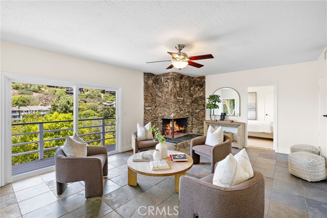 Detail Gallery Image 15 of 31 For 1212 Morningside Dr, Laguna Beach,  CA 92651 - 3 Beds | 3 Baths
