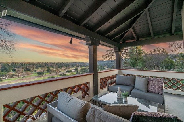 1812 Linda Vista Avenue, Pasadena CA: https://media.crmls.org/medias/aa88cf2d-63c6-4da1-b962-e95d20b1e805.jpg