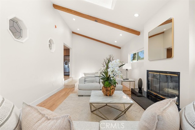 16914 Flanders, Granada Hills CA: https://media.crmls.org/medias/aa88d7ca-4a4f-445a-97fe-487b8ff68f30.jpg