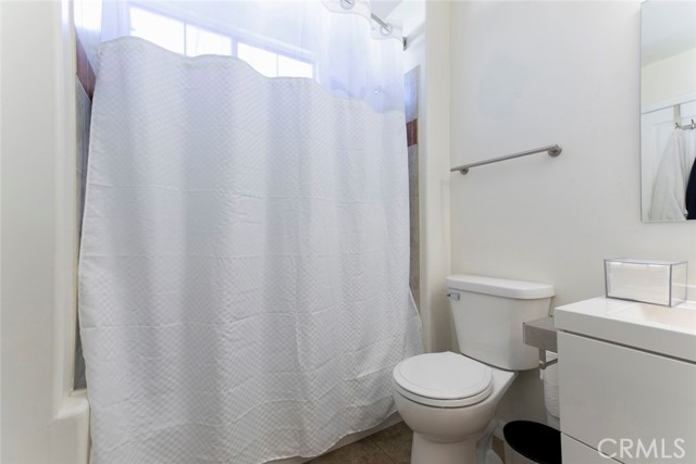 10894 Olinda Street, Sun Valley CA: https://media.crmls.org/medias/aa89afb3-ed93-4994-a33d-5e4ec3fdd63f.jpg