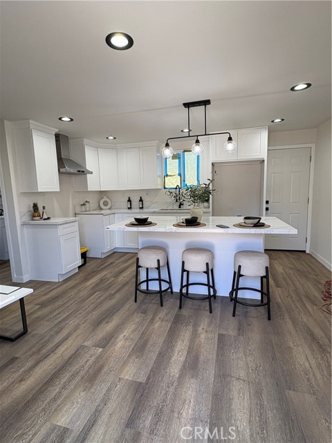 1526 W 54th Street, Los Angeles CA: https://media.crmls.org/medias/aa89ba17-c078-4cf4-aea2-f9e65323ad5f.jpg