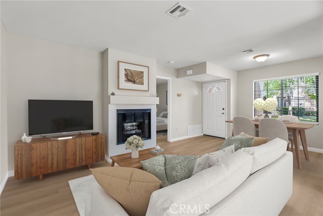 Detail Gallery Image 1 of 27 For 10668 Dabney Dr #125,  San Diego,  CA 92126 - 1 Beds | 1 Baths