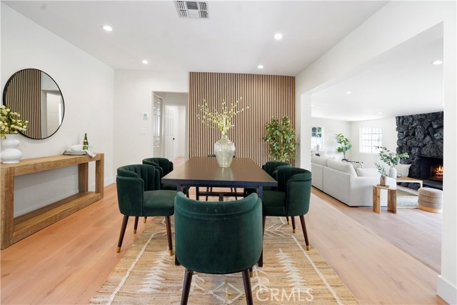 Detail Gallery Image 8 of 46 For 18324 Sylvan St, Tarzana,  CA 91335 - 4 Beds | 2 Baths