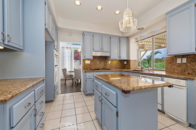 Detail Gallery Image 8 of 32 For 23685 Coldwater Ct, Moreno Valley,  CA 92557 - 5 Beds | 3/1 Baths