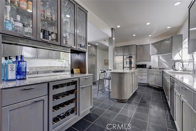 636 27th Street, Manhattan Beach, California 90266, 4 Bedrooms Bedrooms, ,3 BathroomsBathrooms,Residential,Sold,27th,SB21265016