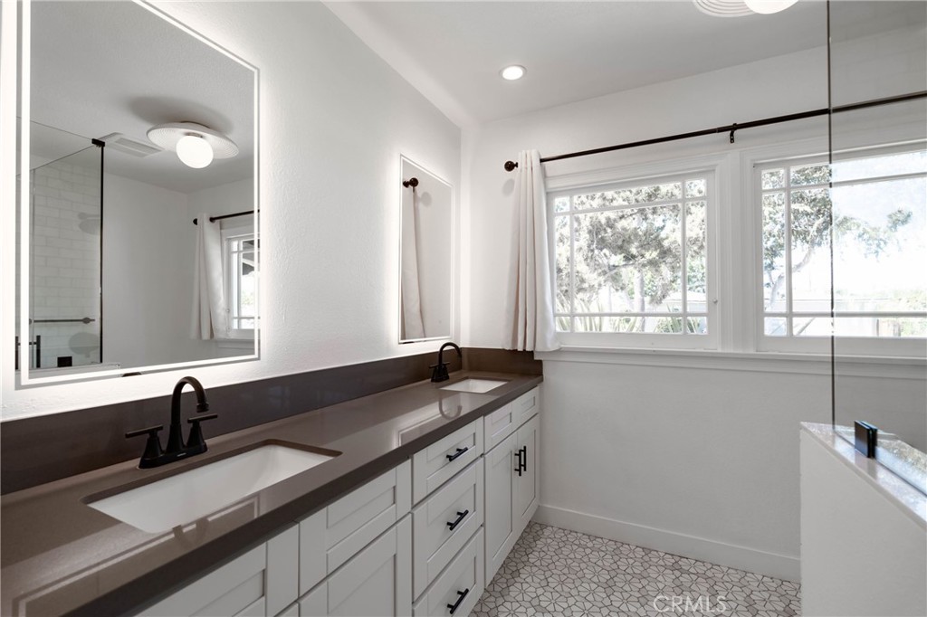 MLS #OC26137134 image #19