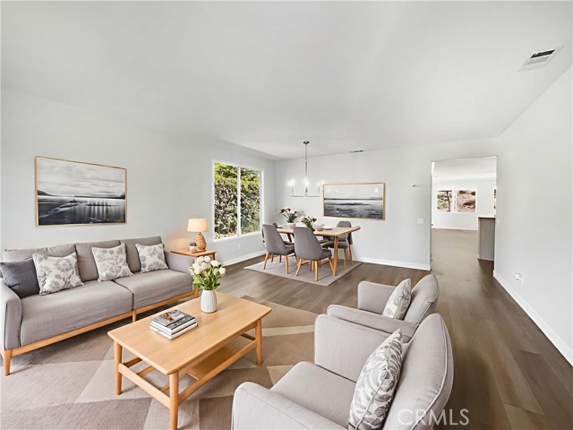 Detail Gallery Image 2 of 18 For 4107 Forest Highlands Cir, Corona,  CA 92883 - 4 Beds | 2 Baths