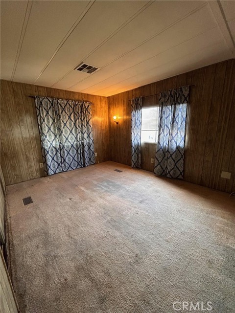 31816 Avenue E, Yucaipa CA: https://media.crmls.org/medias/aa8be343-c2aa-4e4c-814b-4a288db7a8a2.jpg