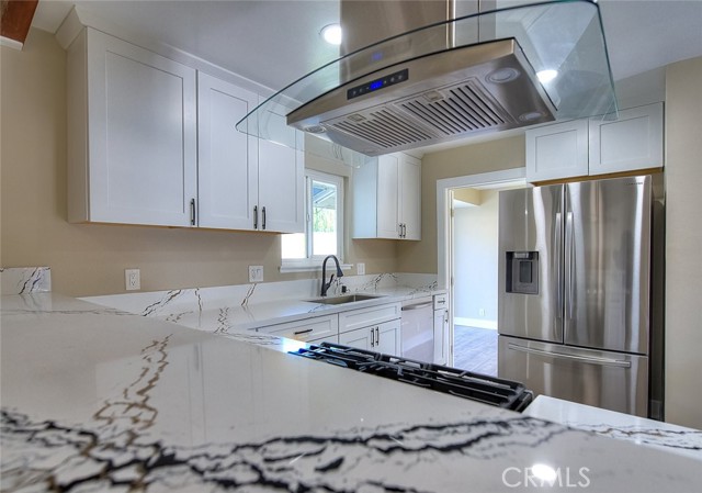 Detail Gallery Image 9 of 31 For 340 W Caroline St, Ontario,  CA 91762 - 7 Beds | 4 Baths