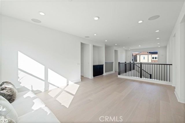 Detail Gallery Image 19 of 46 For 20644 W Deer Grass Ct, Porter Ranch,  CA 91326 - 5 Beds | 5/1 Baths