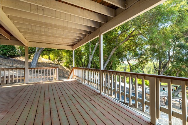 9555 Santa Cruz Road, Atascadero CA: https://media.crmls.org/medias/aa8d0ae3-4210-42f3-8921-179efa26bdaf.jpg