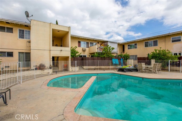 Detail Gallery Image 2 of 37 For 6000 Coldwater Canyon Ave #18,  North Hollywood,  CA 91606 - 3 Beds | 2/1 Baths