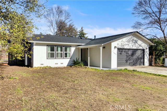 Detail Gallery Image 3 of 32 For 19894 Mountain Meadows South, Hidden Valley Lake,  CA 95467 - 2 Beds | 2 Baths