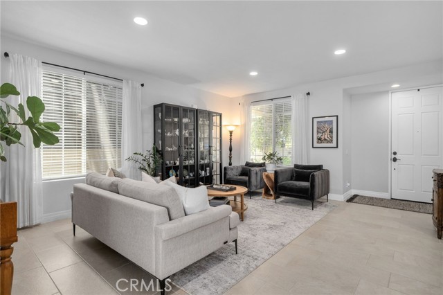 Detail Gallery Image 6 of 54 For 20188 Layton St, Corona,  CA 92881 - 5 Beds | 3 Baths