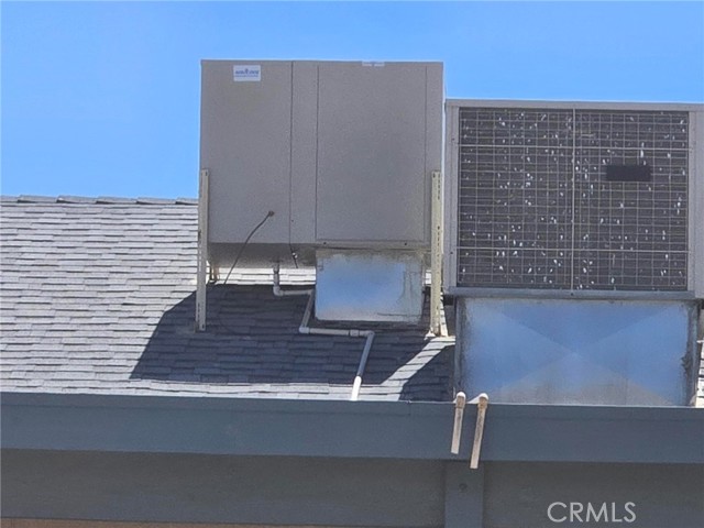 7050 Ivanpah Avenue, 29 Palms CA: https://media.crmls.org/medias/aa8d33e0-76ac-41e5-8c10-3b4e9598134e.jpg