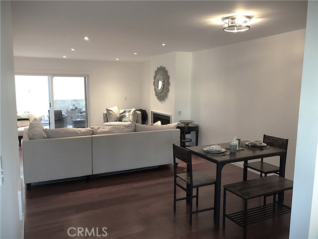 Open Floor Plan Dining Area to Living Room