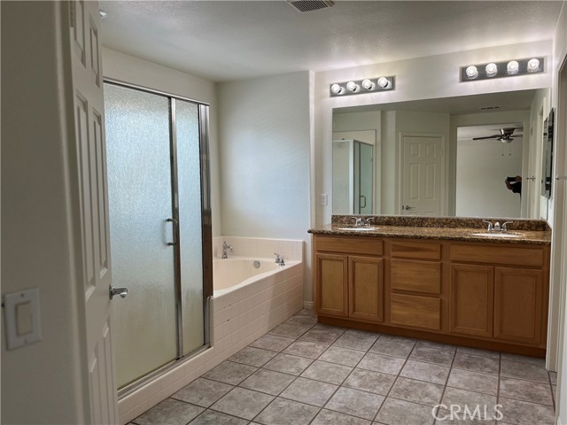 1483 Midnight Sun Drive, Beaumont CA: https://media.crmls.org/medias/aa91edba-6fcf-4ebe-82ae-7d3bdd1670d2.jpg