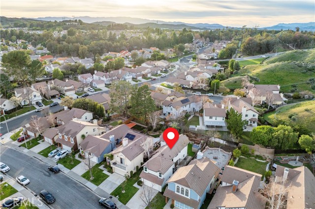 Detail Gallery Image 2 of 42 For 26921 Terri Dr, Canyon Country,  CA 91351 - 3 Beds | 2/1 Baths