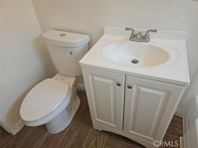 Detail Gallery Image 2 of 12 For 3962 Brighton Ave, Los Angeles,  CA 90062 - – Beds | – Baths