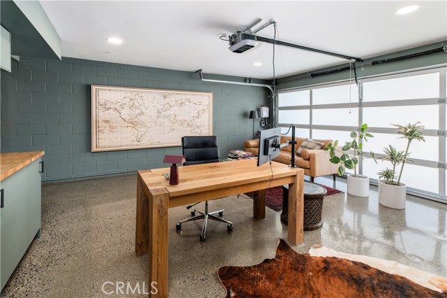 68 E F Street, Encinitas CA: https://media.crmls.org/medias/aa932188-8735-4fe8-8490-db648c73186f.jpg