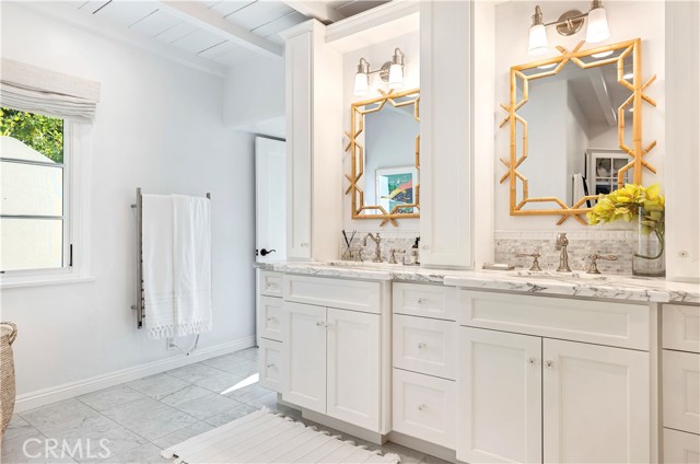 802 Rembrandt Drive, Laguna Beach CA: https://media.crmls.org/medias/aa937998-ca66-4683-a2dc-6c08c0de1392.jpg