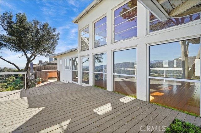 Detail Gallery Image 3 of 53 For 7027 Macapa, –,  CA 90068 - 2 Beds | 3 Baths