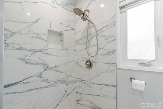 Detail Gallery Image 13 of 26 For 10777 Mountair Ave, Tujunga,  CA 91042 - 2 Beds | 1 Baths
