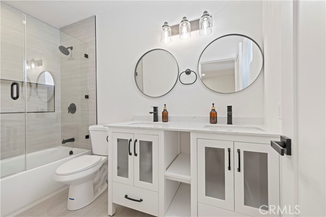 Detail Gallery Image 16 of 38 For 28218 Oaklar Dr, Saugus,  CA 91350 - 4 Beds | 3 Baths