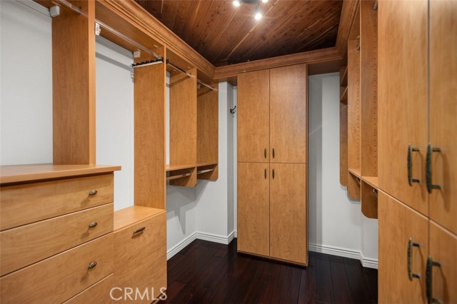 6150 E West View Drive, Orange CA: https://media.crmls.org/medias/aa95cc31-406c-41f0-9bd0-fbda2df5c4d4.jpg