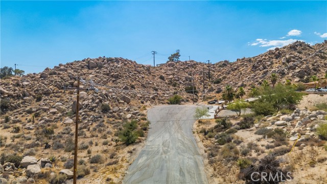 Detail Gallery Image 1 of 25 For 57225 Castro Dr, Yucca Valley,  CA 92284 - – Beds | – Baths