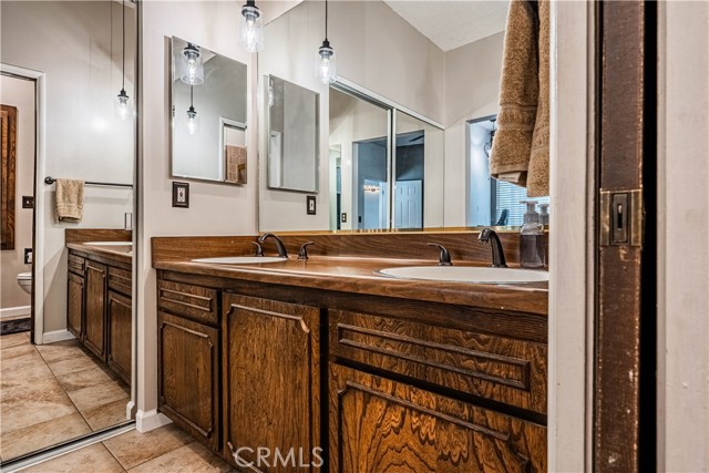 Detail Gallery Image 16 of 75 For 23256 Gray Fox Dr, Canyon Lake,  CA 92587 - 3 Beds | 3 Baths