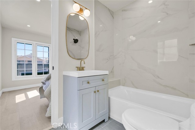 Detail Gallery Image 18 of 19 For 2942 S S West View, Los Angeles,  CA 90016 - 3 Beds | 2/1 Baths