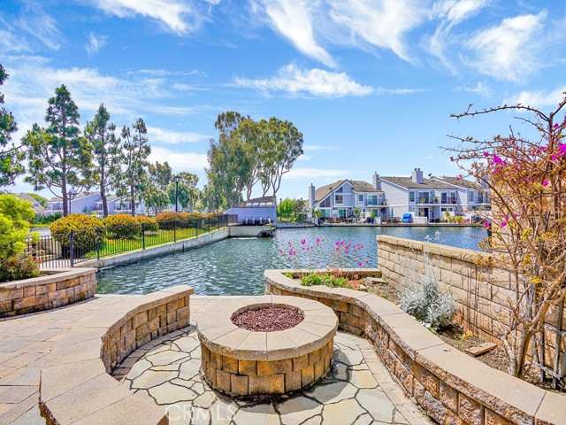 Detail Gallery Image 31 of 63 For 3842 Montego Dr, Huntington Beach,  CA 92649 - 4 Beds | 3 Baths