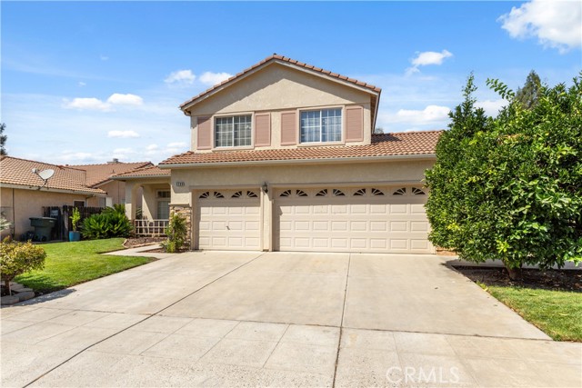 Detail Gallery Image 4 of 37 For 2290 Warwick Ave, Fresno,  CA 93720 - 4 Beds | 3 Baths