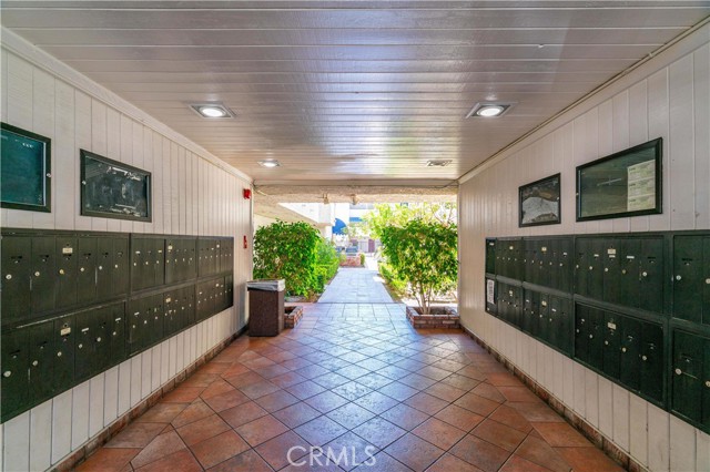 Detail Gallery Image 14 of 15 For 18530 Hatteras Street #209,  Tarzana,  CA 91356 - 1 Beds | 1 Baths