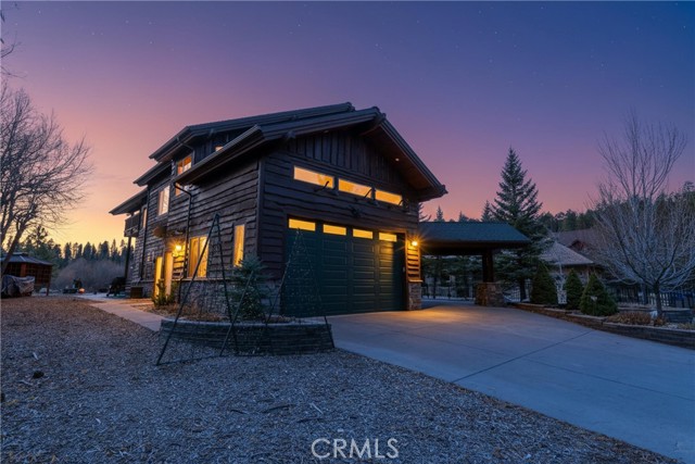 Detail Gallery Image 2 of 44 For 39255 Seminole, Fawnskin,  CA 92333 - 5 Beds | 4/1 Baths