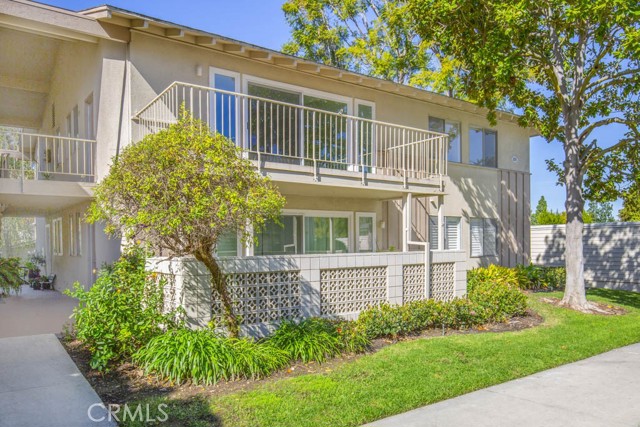 Detail Gallery Image 2 of 42 For 255 Calle Aragon #Q,  Laguna Woods,  CA 92637 - 2 Beds | 2 Baths