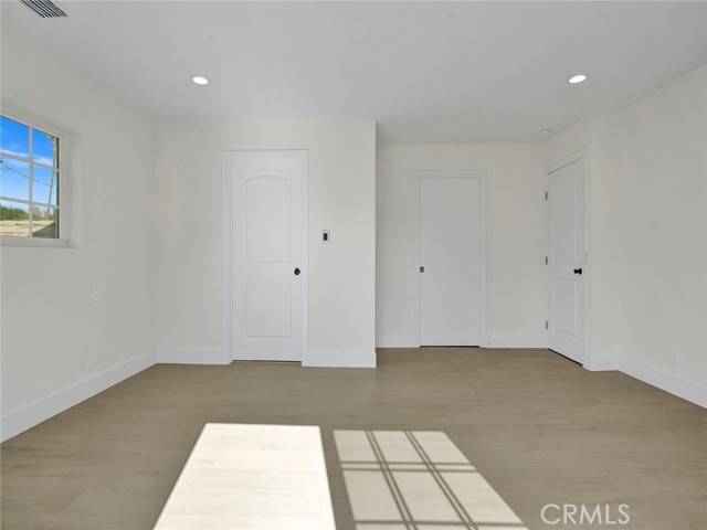 17425 Los Alimos Street, Granada Hills CA: https://media.crmls.org/medias/aa999581-4121-4b03-820e-c1634b3f0a90.jpg