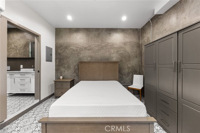 Detail Gallery Image 11 of 15 For 2211 1.2 Hyperion Ave #1/2,  Los Angeles,  CA 90027 - 0 Beds | 1 Baths