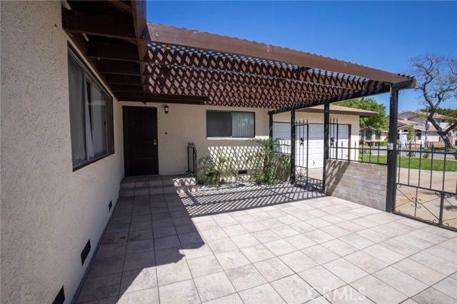 Detail Gallery Image 2 of 23 For 3512 W Flower Ave, Fullerton,  CA 92833 - 3 Beds | 2 Baths