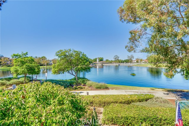 Detail Gallery Image 1 of 34 For 31 Brisa Del Lago, Rancho Santa Margarita,  CA 92688 - 2 Beds | 1 Baths