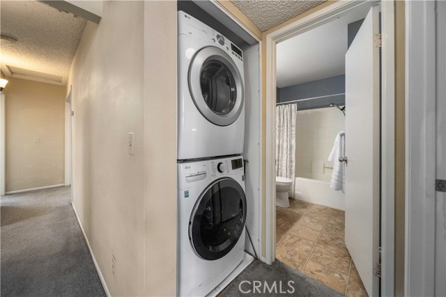 Detail Gallery Image 14 of 21 For 26972 Flo Ln #306,  Canyon Country,  CA 91351 - 3 Beds | 2 Baths