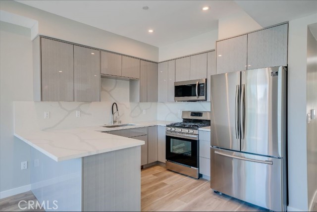 7018 Alabama Avenue, Canoga Park CA: https://media.crmls.org/medias/aa9d00b2-2f90-488b-9238-c1486a036459.jpg
