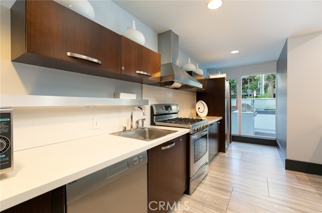 Detail Gallery Image 42 of 51 For 411 W Seaside Way #1103,  Long Beach,  CA 90802 - 2 Beds | 2 Baths