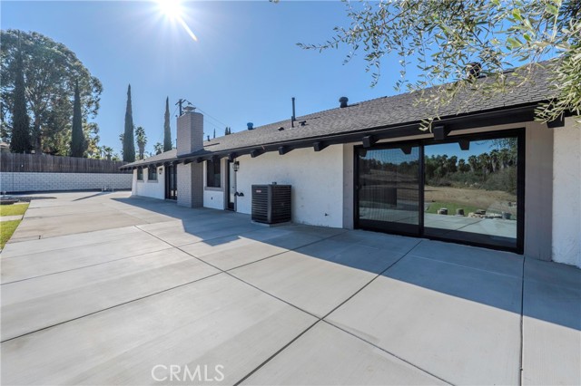 Detail Gallery Image 32 of 44 For 17221 Ranchero Rd, Riverside,  CA 92504 - 5 Beds | 2 Baths