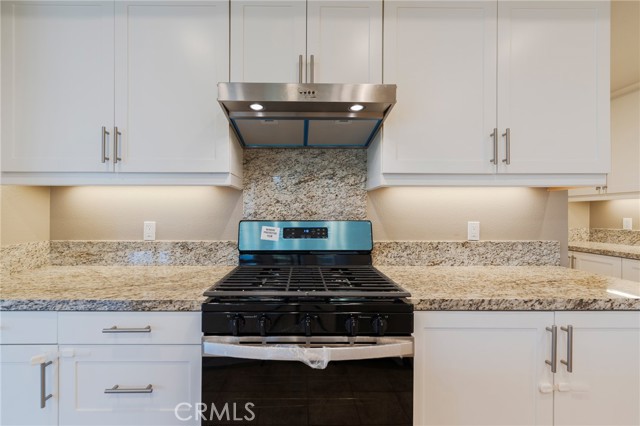 1100 Epic, Irvine CA: https://media.crmls.org/medias/aa9d7570-038c-4039-8543-06546ed6498c.jpg