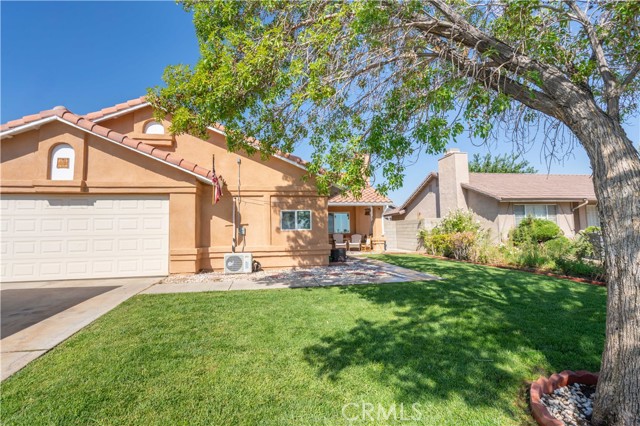Detail Gallery Image 3 of 31 For 43921 30th St, Lancaster,  CA 93535 - 4 Beds | 2 Baths