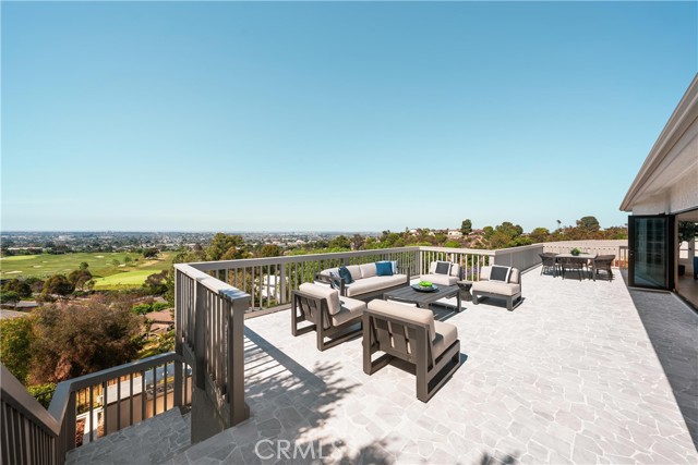 36 Montecillo Drive, Rolling Hills Estates, California 90274, 5 Bedrooms Bedrooms, ,4 BathroomsBathrooms,Residential,For Sale,Montecillo,PW25132244